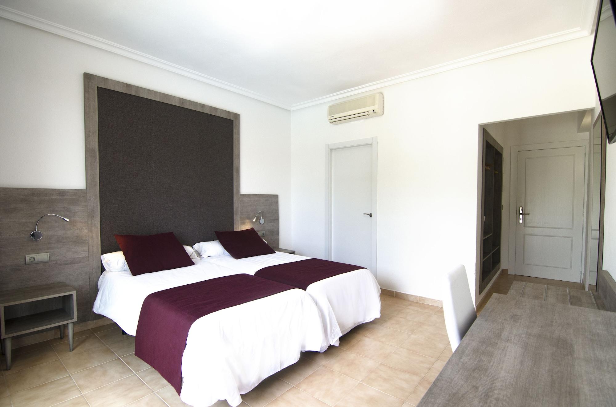 Hotel Vibra Marco Polo I - Adults Only San Antonio  Exterior photo